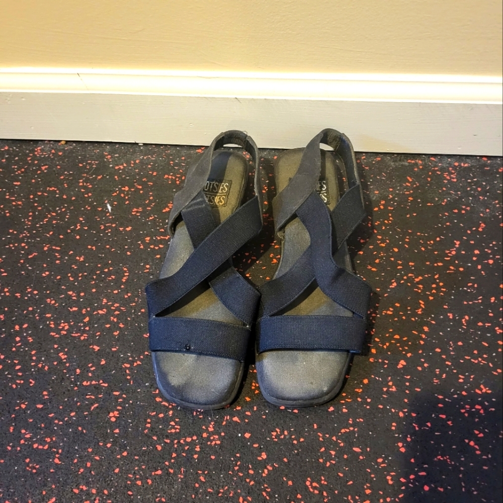 Black slide on Sandals vintage